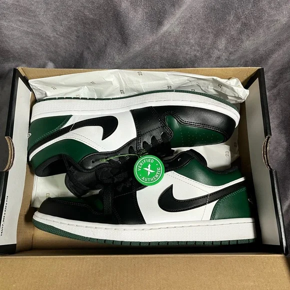 🔥Noble Green Toe🔥 jordan 1 low noble green toe size 9 mens - Picture 2 of 10